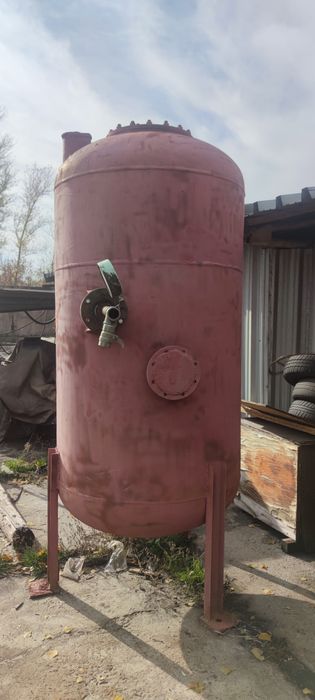 Емкость,бочка,ємність, ресивер,повітрозбірник 2,5 м.куб