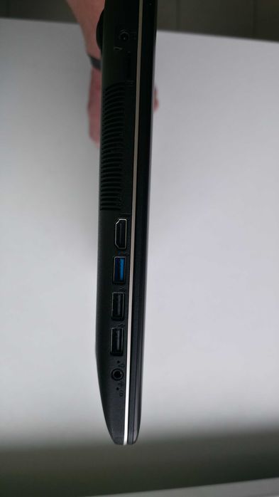 Laptop ASUS RTL8822BE
