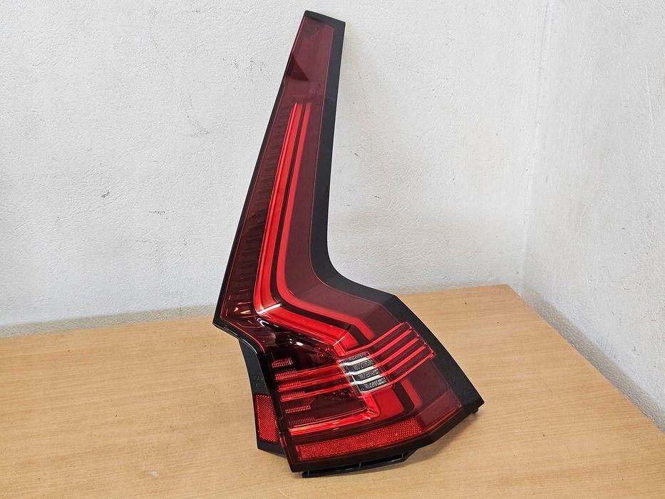 lampa tylna prawa volvo v90 v90 cc lift 2021- 32337138