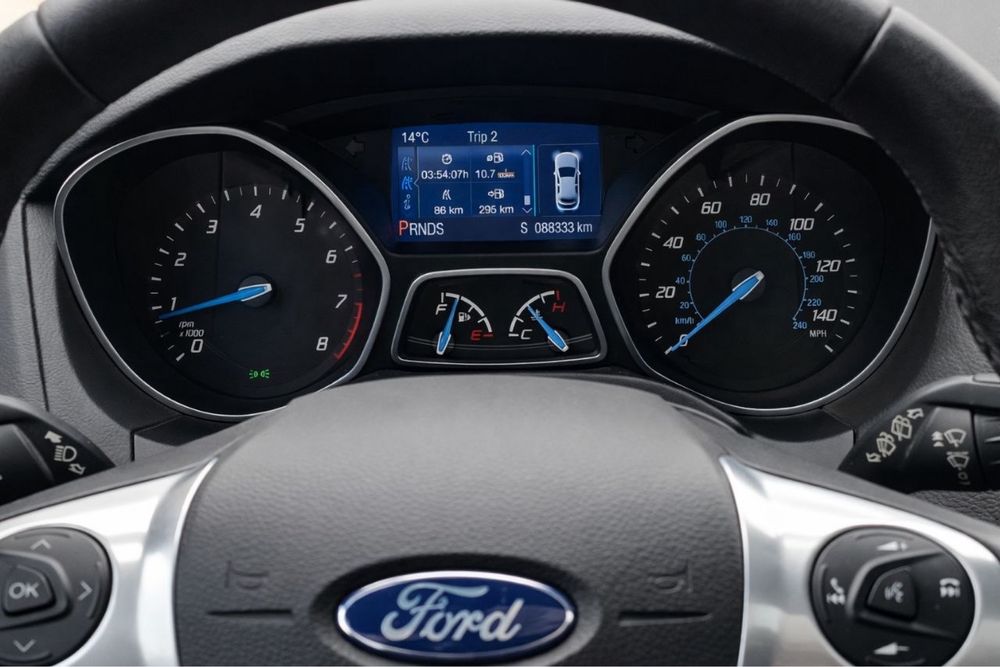 Ford Focus SE  2014 модельний рік