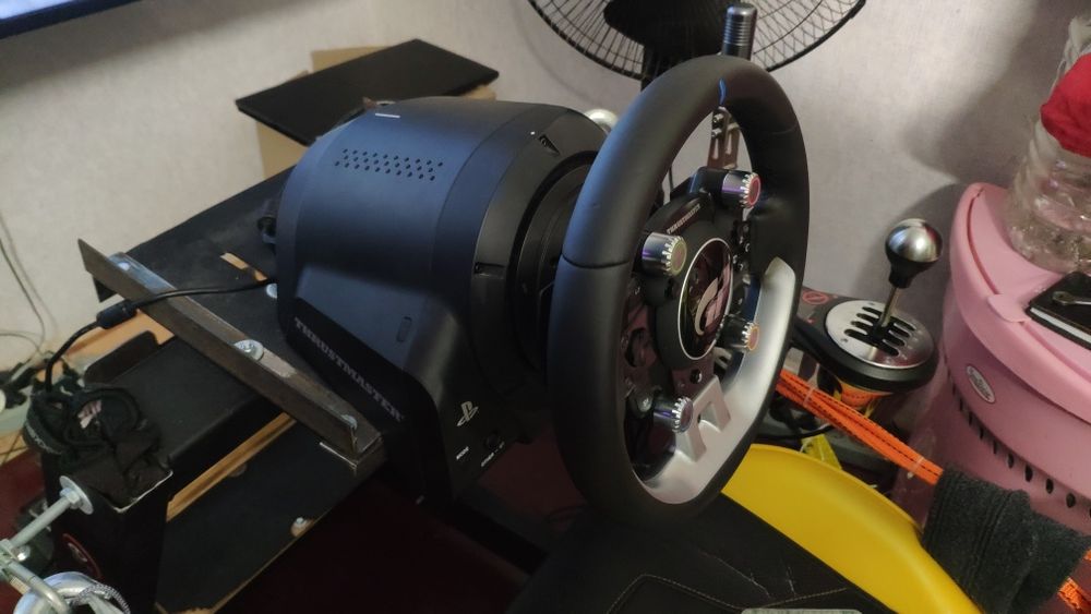 Thrustmaster TGT