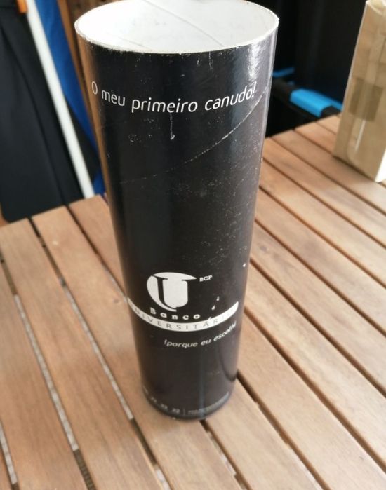 Caixa cilíndrica BCP Banco Universitário