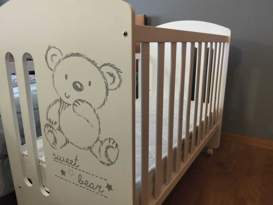 Vendo cama de Bebê usada