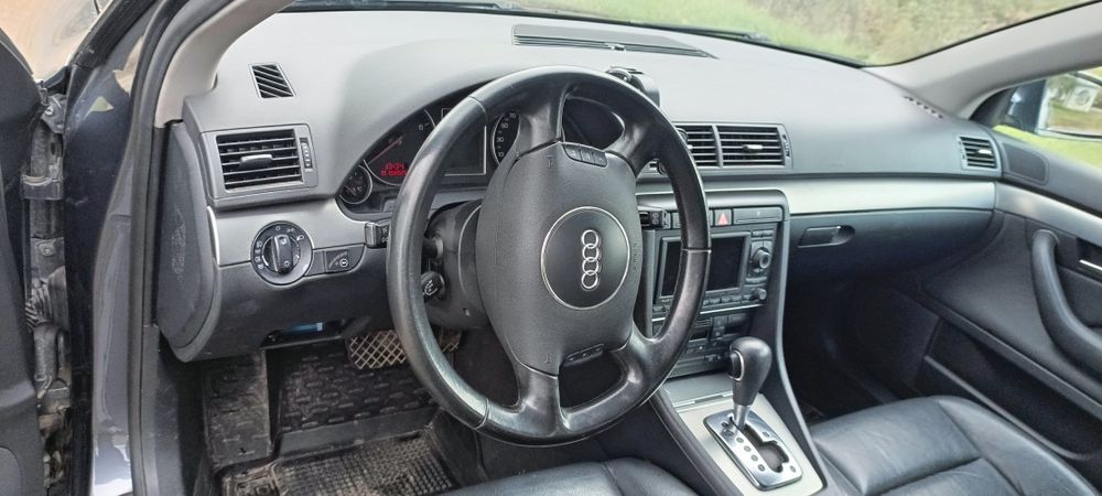 Продам  Ауді  А4 В6 Газ-Бензин 2.4