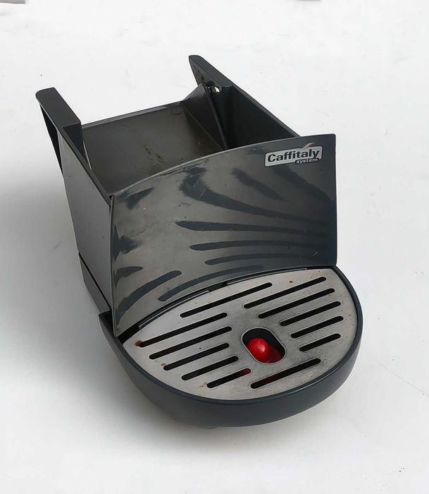 máquina de café pingo doce deposito agua e caixa capsulas