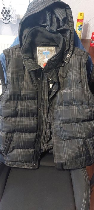 Bezrękawnik ocieplany z  kapturem  Freestep