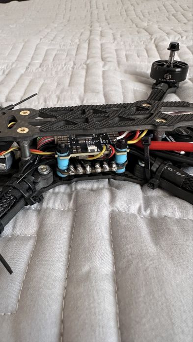 Продам FPV дрон фпв
