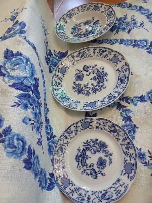 Продам сервіз фарфоровий чеський Наталі синя  цибуля