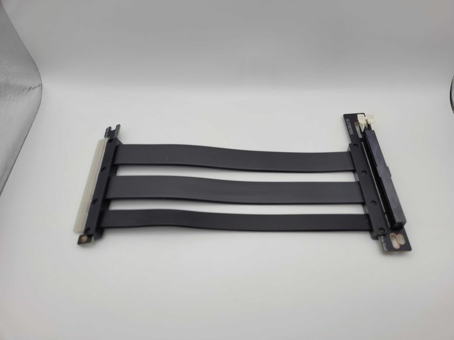 Kabel riser PCIe 5.0 200mm GLOTRENDS