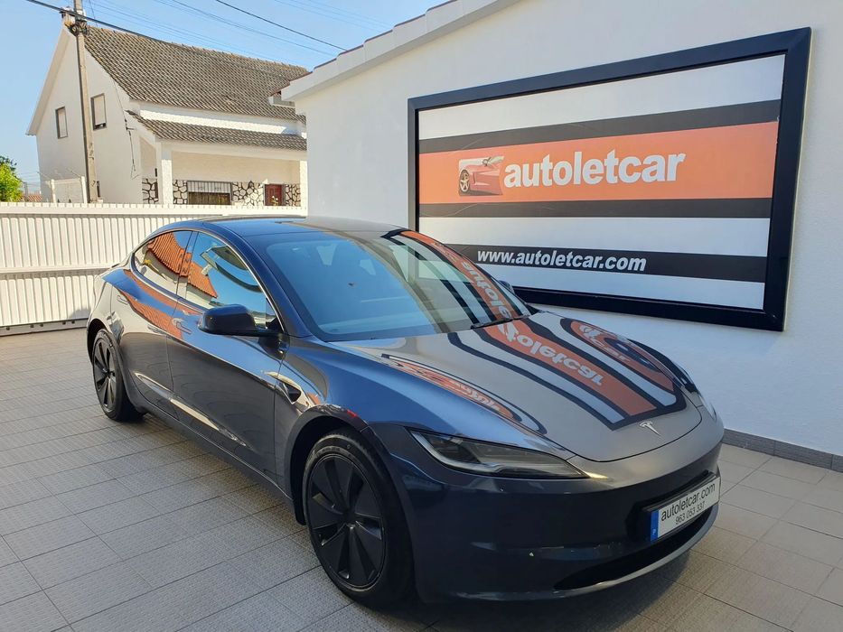 Tesla Model 3 Standard Range Plus RWD