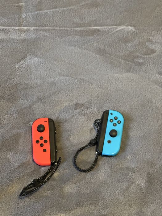 Nitendo joy-cons