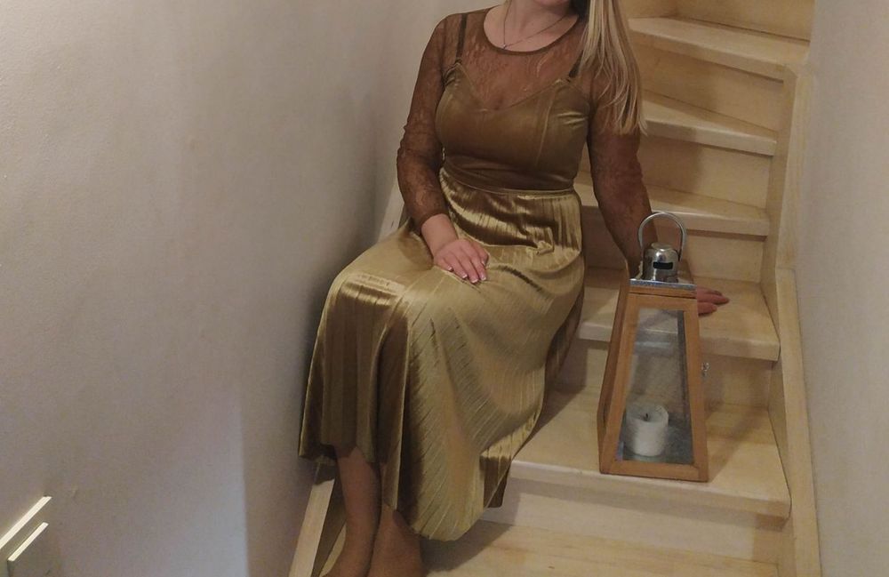 Сукня оксамитова L