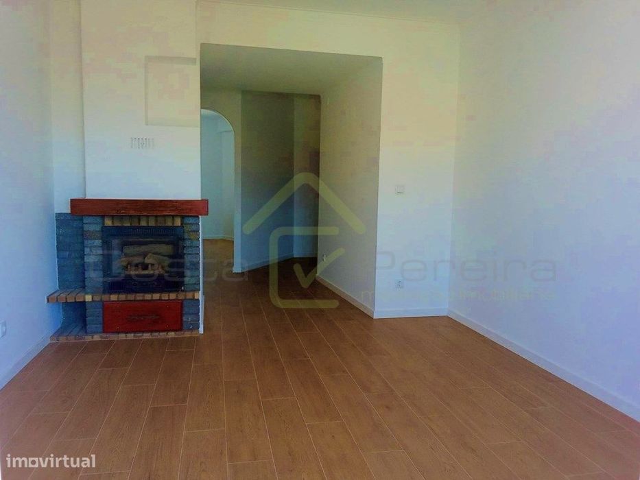 Apartamento T2 para arrendamento Anual