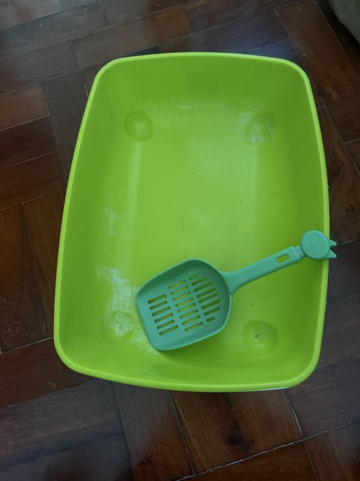 Liteira aberta para gato + pá – Bom estado