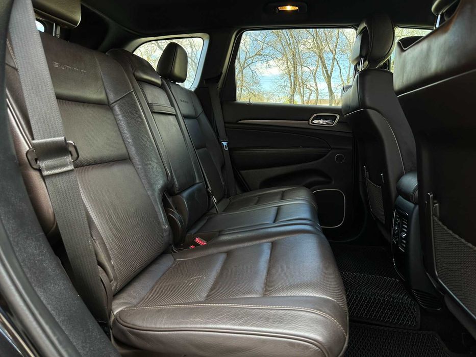 Продам шикарний автомобіль JEEP GRAND CHEROKEE 2015 р. 3.6 бензин