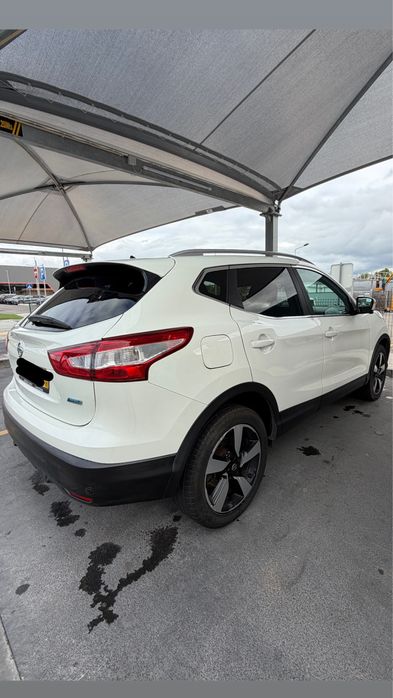 Nissan Qashqai 1.5 dCi Diesel 110 cv 2015 – Estado irrepreensível