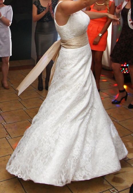 Suknia ślubna Agnes 11275 E b. jasny krem na 180 cm