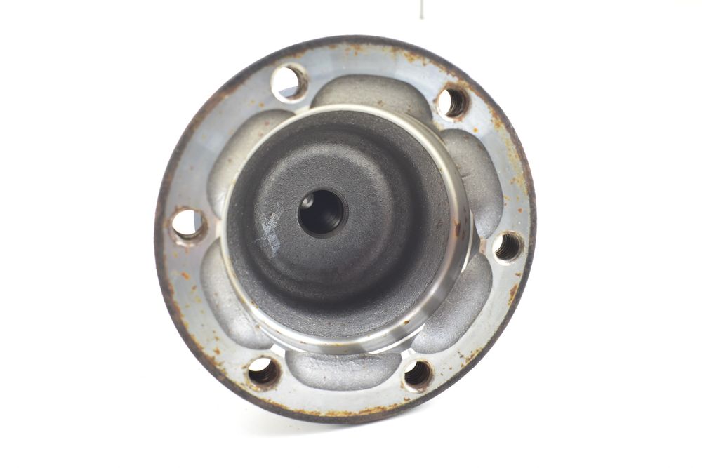 Przegub Flansza Piasta Skrzyni VW GOLF V PASSAT B6  2.0 TDI 02Q356