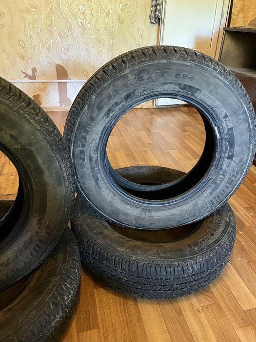 Продам шину Bridgestone Dueler H/T 684.