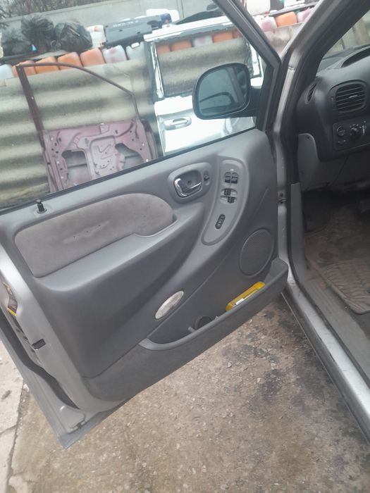 Крайслер гранд вояджер