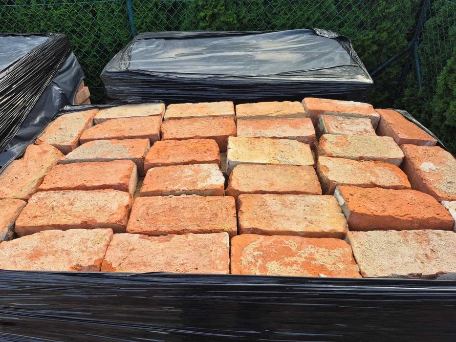 Cegła rozbiórkowa z 1910 roku