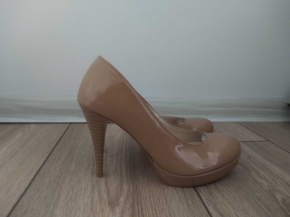 Buty damskie jasny beż rozmiar 36 Syrena