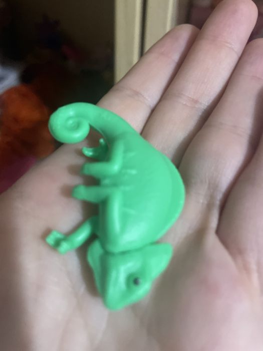 Продам фігурки з колекціі кіндер тварини