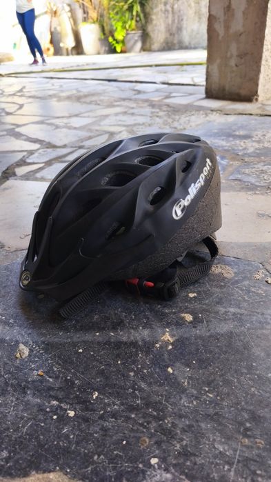 2 capacetes bicicleta ou trotinete