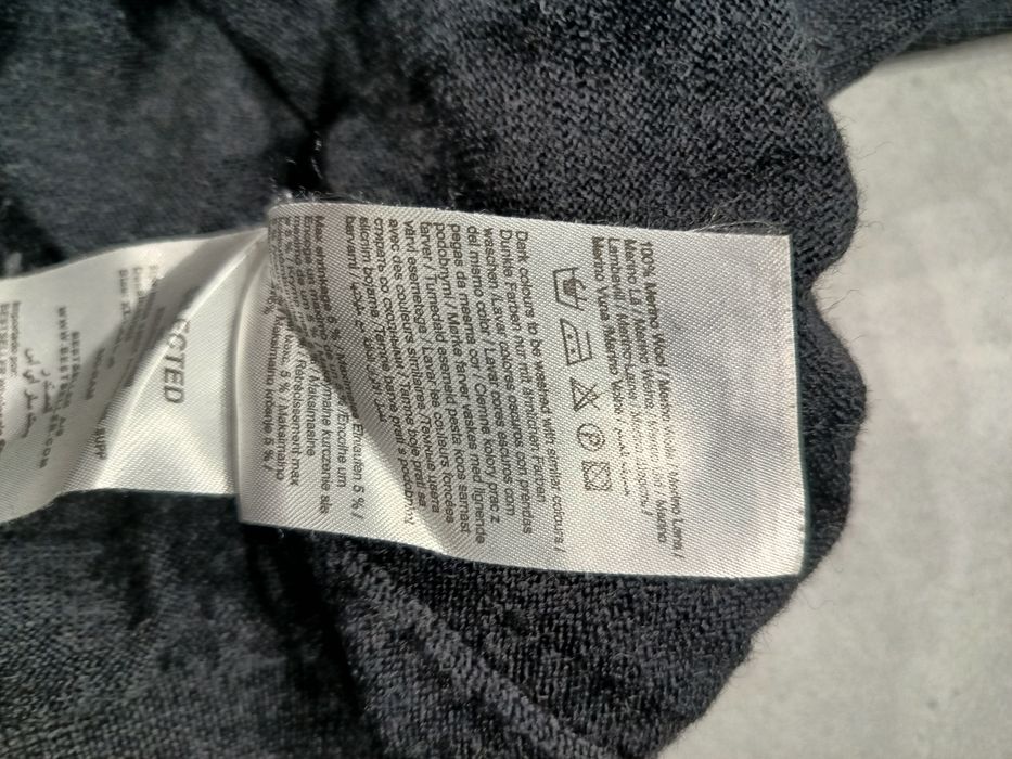 Sweter męski Selected 100% wełna merino v-neck roz. XL