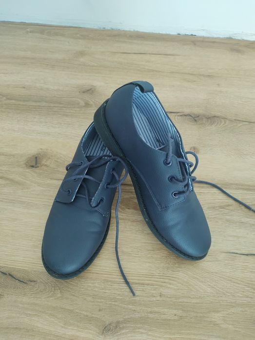 Buty eleganckie 38