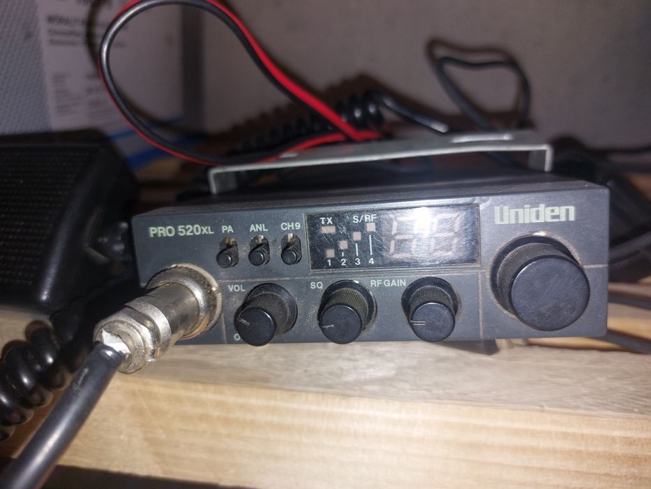 CB uniden pro 520xl