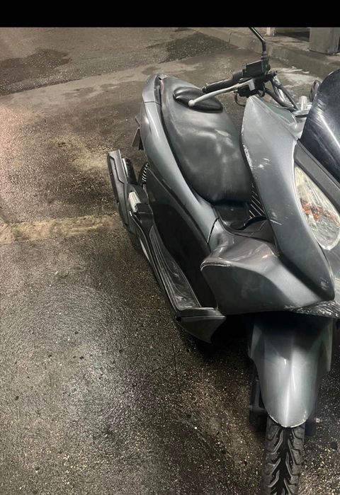 Moto pcx seminova