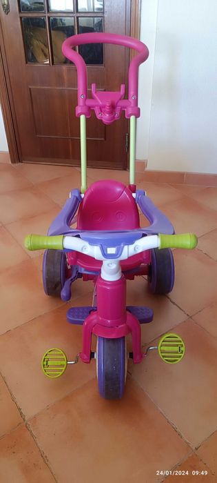 Triciclo para criança