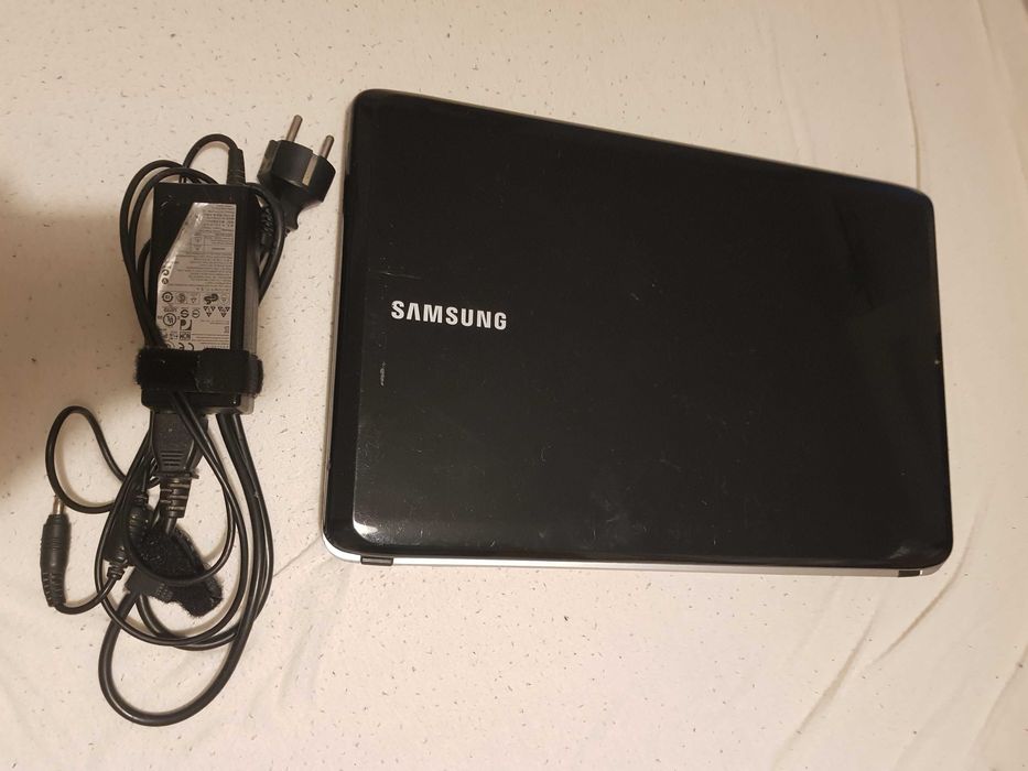 Ноутбук SAMSUNG RV508