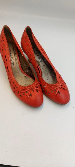 Buty na obcasie rozmiar 38