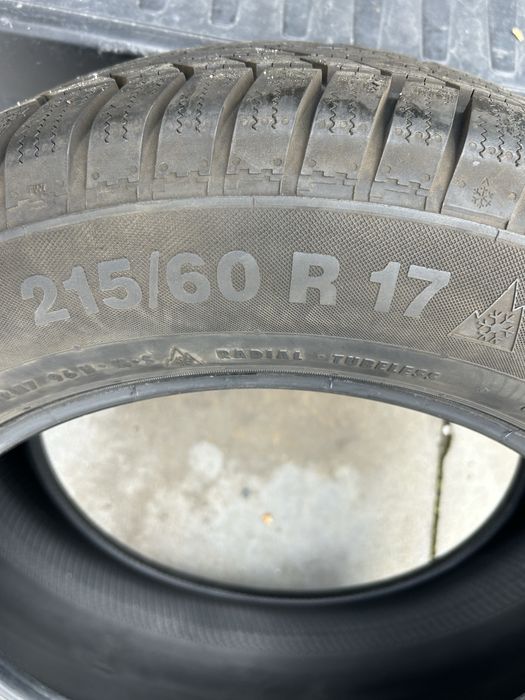 Vendo ou troco Pneus Continental novos