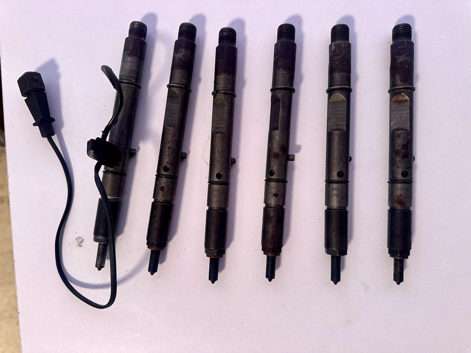 Продам Комплект Фосунок Audi 2.5 Код 059130201B