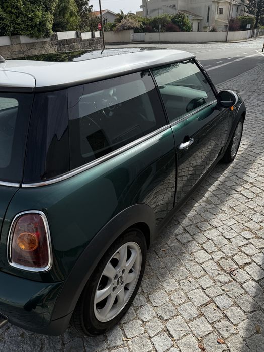 Mini Cooper D 2009508699993357701121