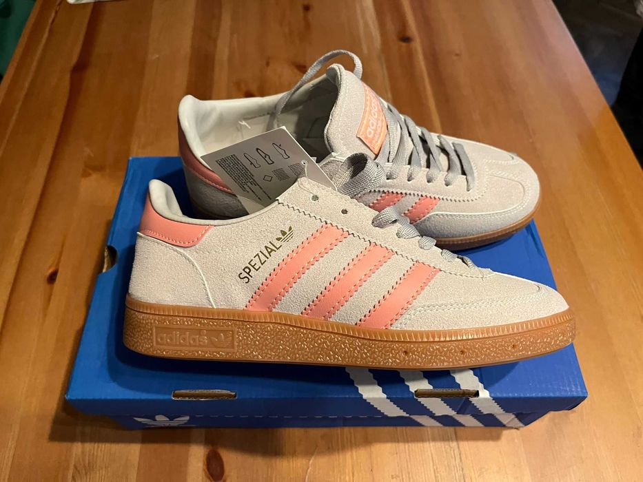Buty sportowe Adidas małe 38