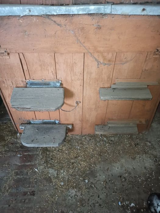 Продаються вулики