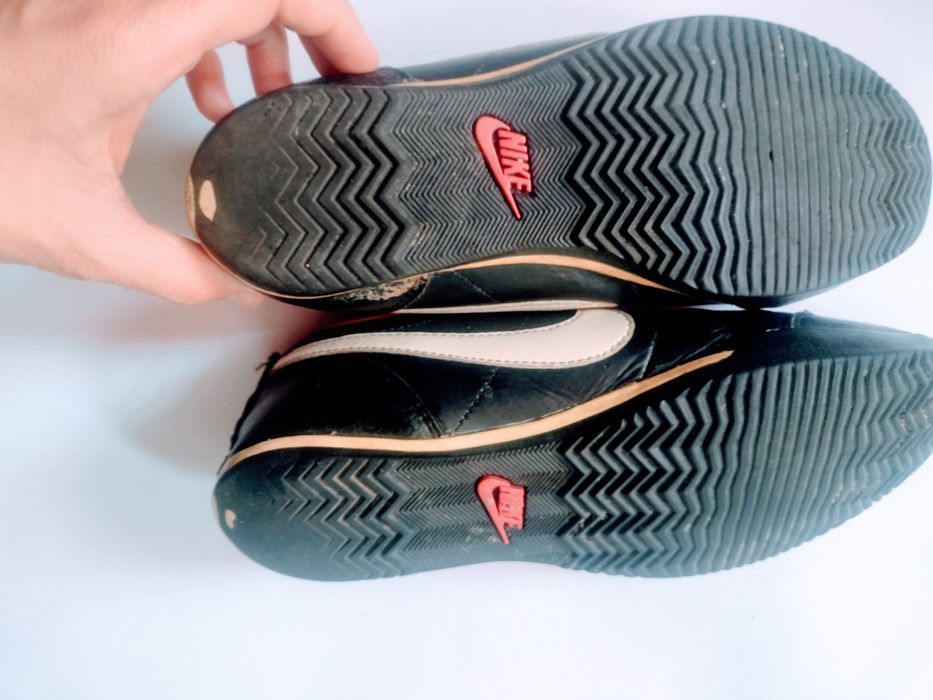 Buty Nike WMNS Fivekay 37.5 numer długość wkładki 23,5 cm
