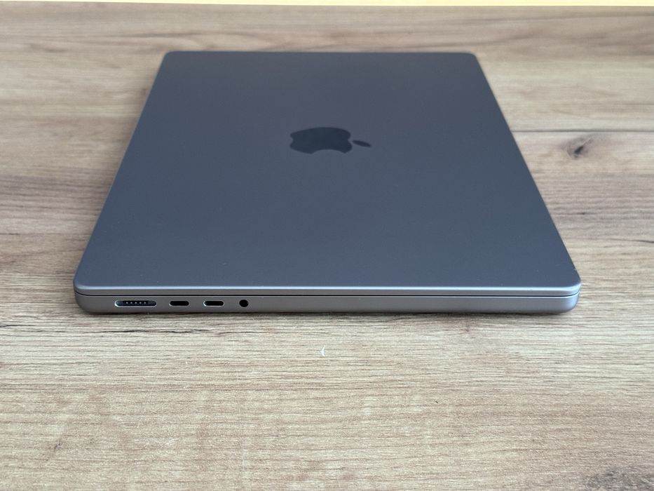 MacBook Pro 14” M1 Pro 2021 16 / 512 ГБ Space Gray #237