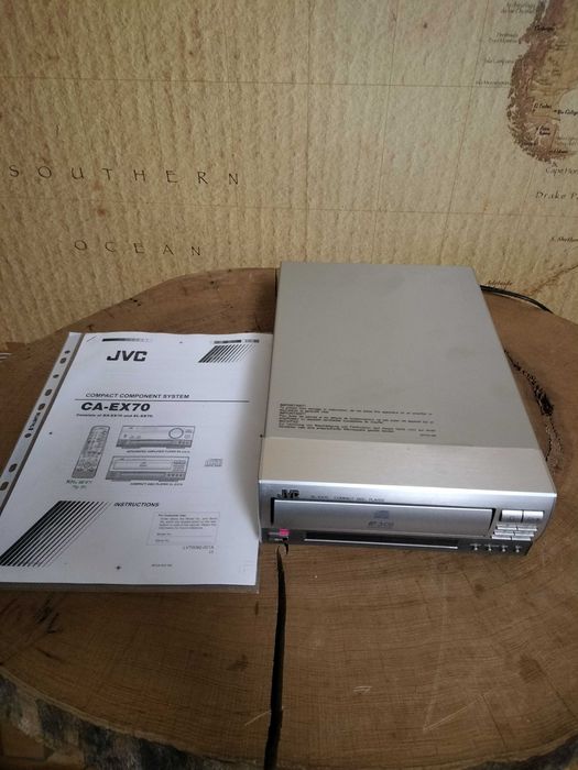 CD JVC Ca-EX 70.