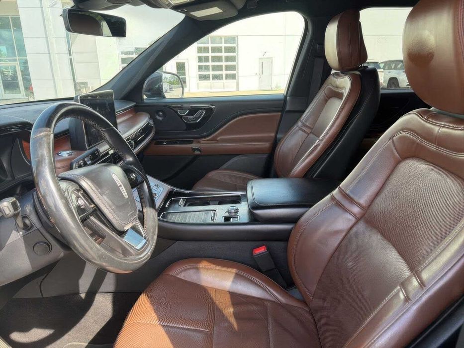 Lincoln Aviator      2020