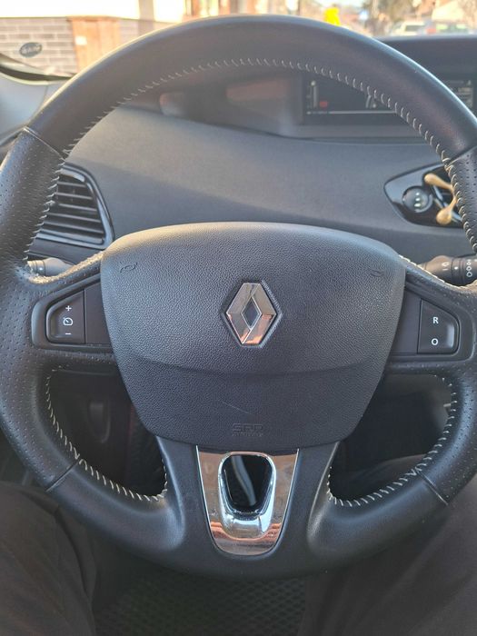 RENAULT Megane Scenic