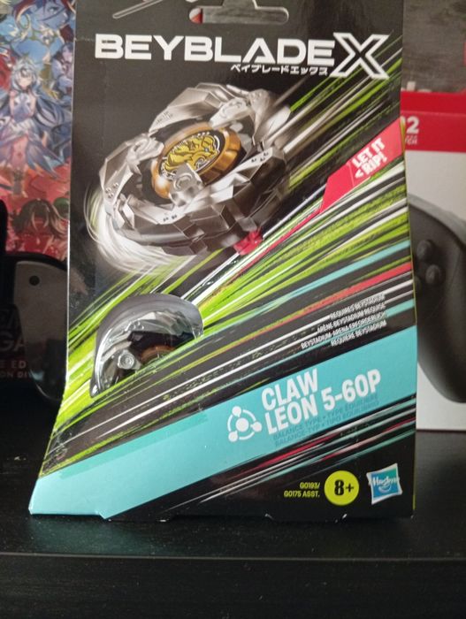 Beyblade selado.