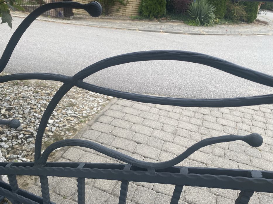 Elementy bramy kutej i furtki masywne
