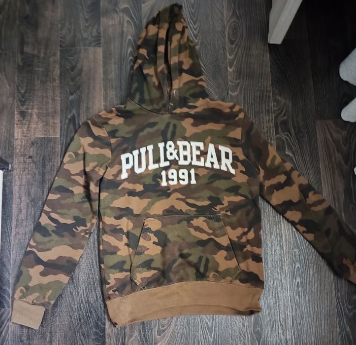 Оригинальная камуфляжная худи pull bear