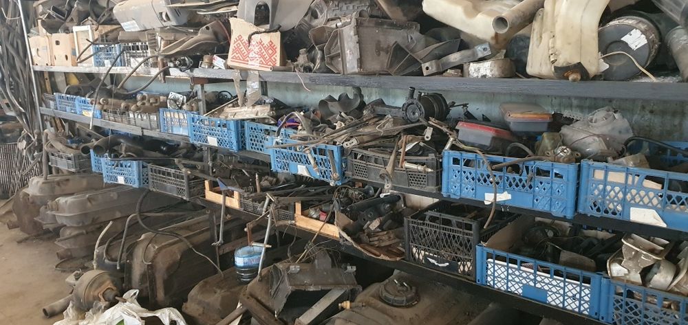 Авторазборка запчасти Мерседес 208 308 609 Т1 Т2 Спринтер Ботинок Рекс