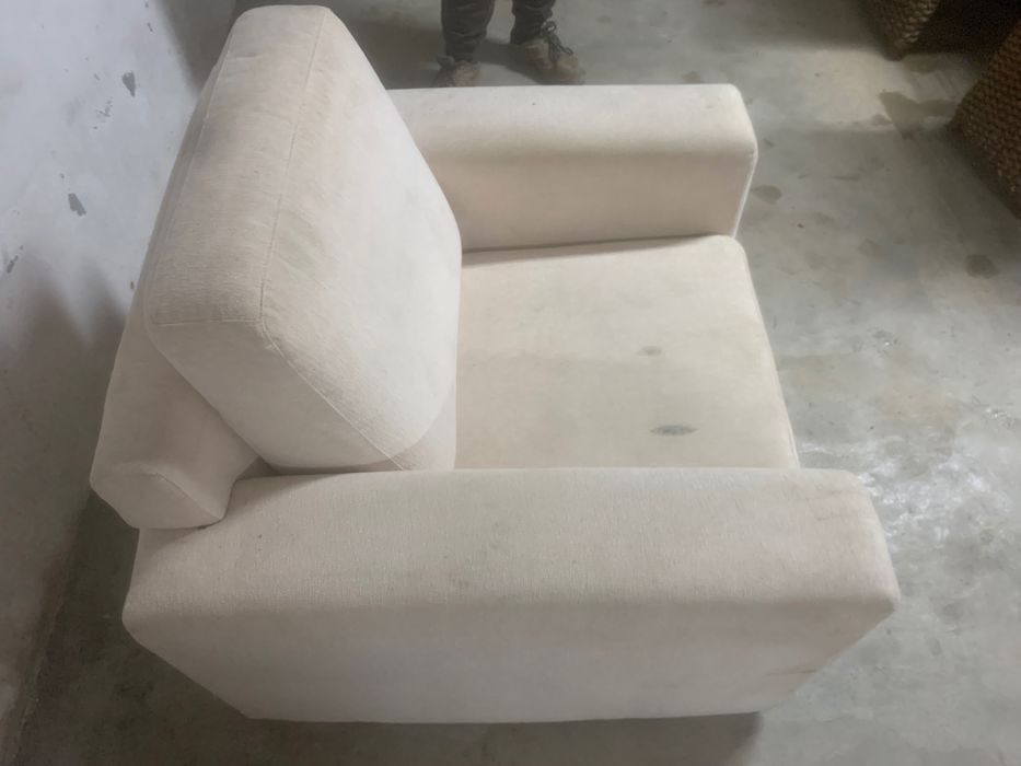 Mesas jantar + 6 cadeiras+ 1 sofás pequeno